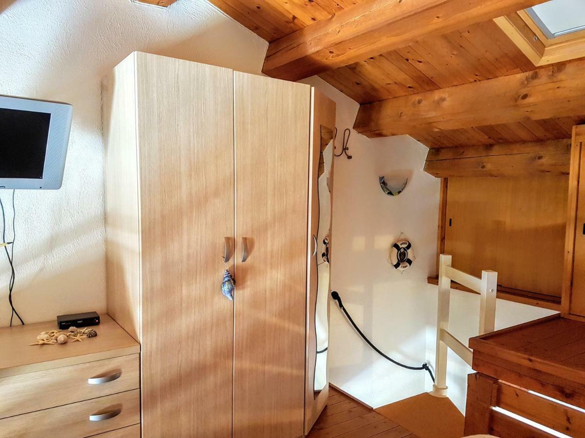 La Casa Di Chris Lägenhet Golfo Aranci Exteriör bild