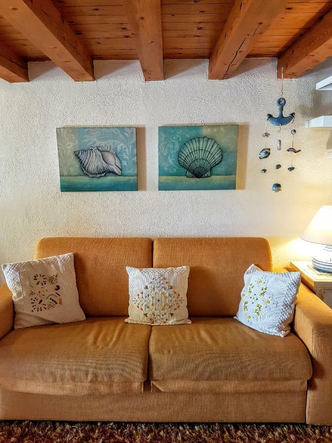 La Casa Di Chris Lägenhet Golfo Aranci Exteriör bild
