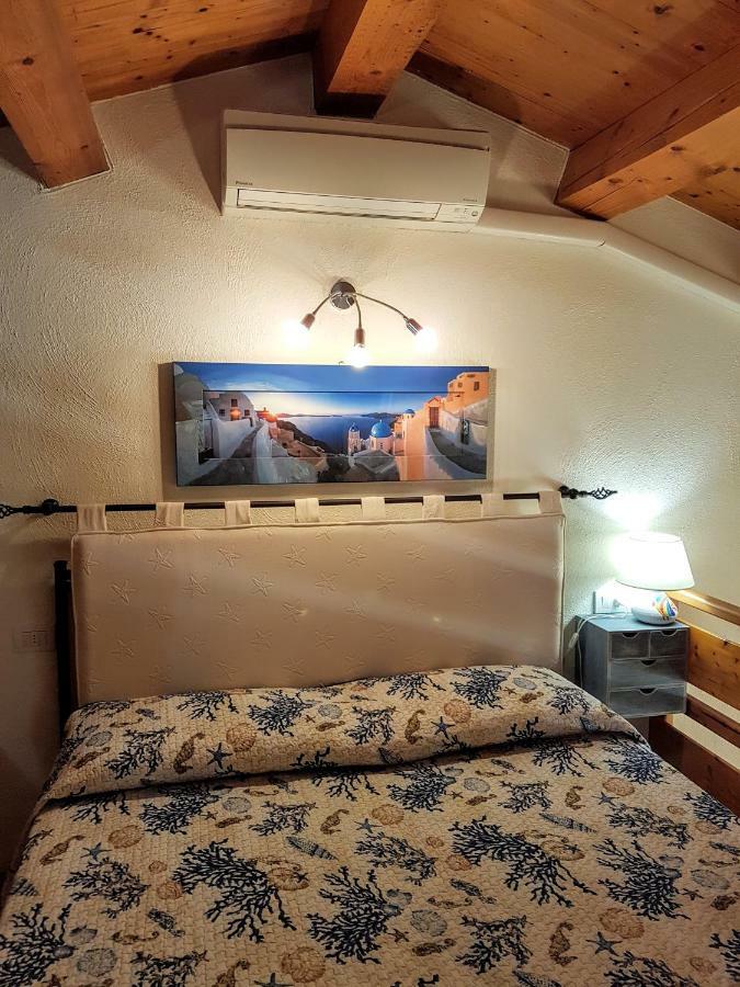 La Casa Di Chris Lägenhet Golfo Aranci Exteriör bild